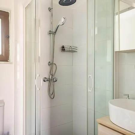 Downtown 22Sqm Green Nest King-Size Bed Athen Exterior foto