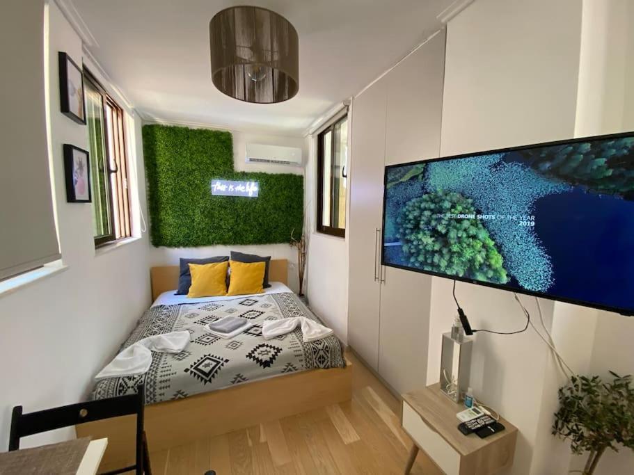 Downtown 22sqm Nest King-size Bed Apartment Athen