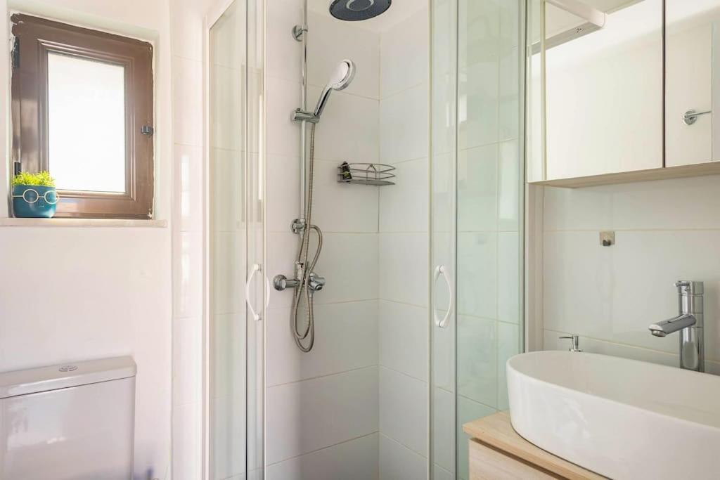 Downtown 22sqm Nest King-size Bed